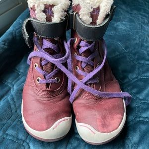 Plae winter boots size toddler 11.5